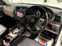 USED 2012 62 MITSUBISHI SHOGUN 3.2 DI-DC SG3 SUV 5dr Diesel Auto 4WD Euro 5 LWB (197 ps) 