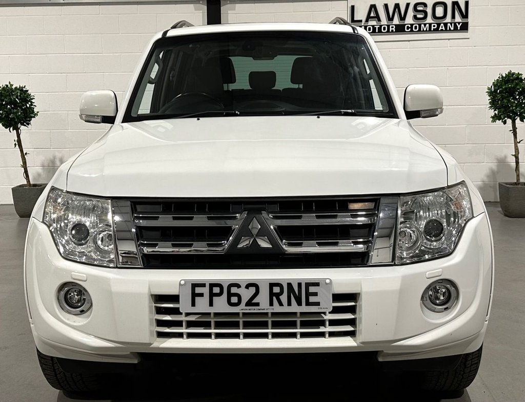 USED 2012 62 MITSUBISHI SHOGUN 3.2 DI-DC SG3 SUV 5dr Diesel Auto 4WD Euro 5 LWB (197 ps) 