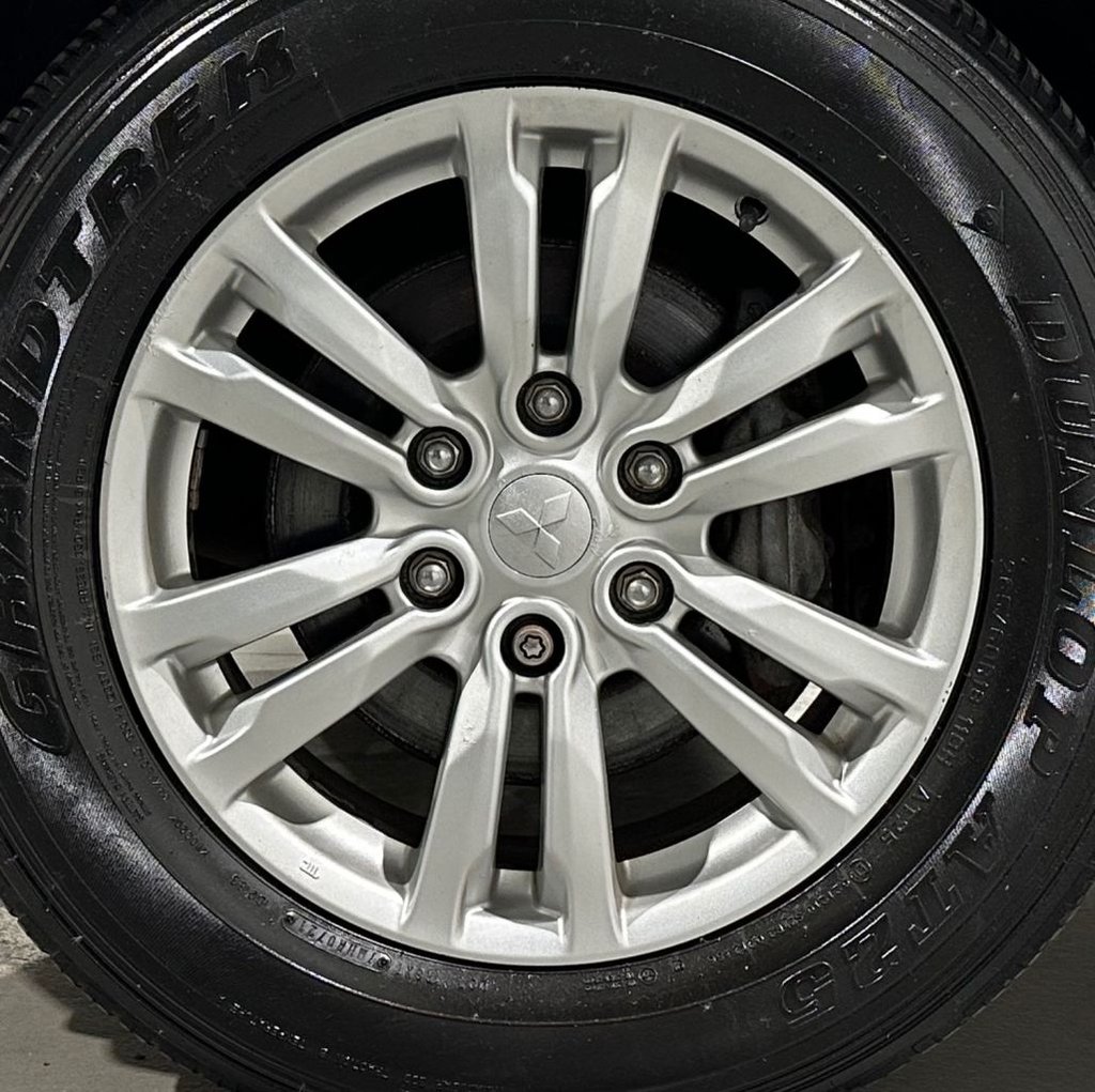 USED 2012 62 MITSUBISHI SHOGUN 3.2 DI-DC SG3 SUV 5dr Diesel Auto 4WD Euro 5 LWB (197 ps) 