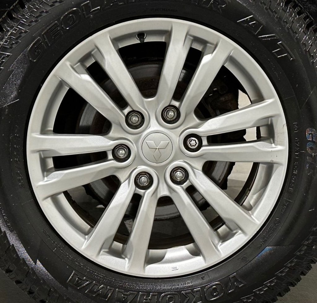 USED 2012 62 MITSUBISHI SHOGUN 3.2 DI-DC SG3 SUV 5dr Diesel Auto 4WD Euro 5 LWB (197 ps) 