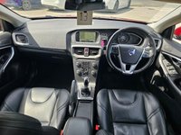 USED 2016 16 VOLVO V40 2.0 D3 SE Lux Nav Hatchback 5dr Diesel Manual Euro 6 (s/s) (150 ps) 