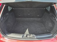 USED 2016 16 VOLVO V40 2.0 D3 SE Lux Nav Hatchback 5dr Diesel Manual Euro 6 (s/s) (150 ps) 