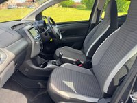 USED 2019 19 TOYOTA AYGO 1.0 VVT-i x-play Hatchback 5dr Petrol Manual Euro 6 (71 ps) 2 Owners - F/S/H - New Clutch  - LEZ