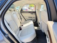 USED 2017 17 JAGUAR XF 2.0d Portfolio Auto Euro 6 (s/s) 4dr MERIDAN R CAM CREAM INTERIOR
