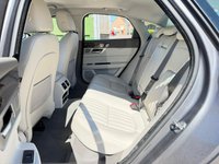 USED 2017 17 JAGUAR XF 2.0d Portfolio Auto Euro 6 (s/s) 4dr MERIDAN R CAM CREAM INTERIOR