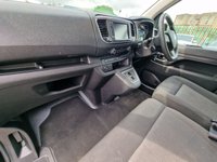 USED 2023 VAUXHALL Vivaro Life Electric 50kWh Combi MPV 5dr Electric Auto LWB (9 Seat, 11kW Charger) (136 ps) +++SAME DAY/NEXT DAY DELIVERY AVAILABLE+++