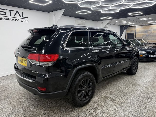 View our JEEP GRAND CHEROKEE