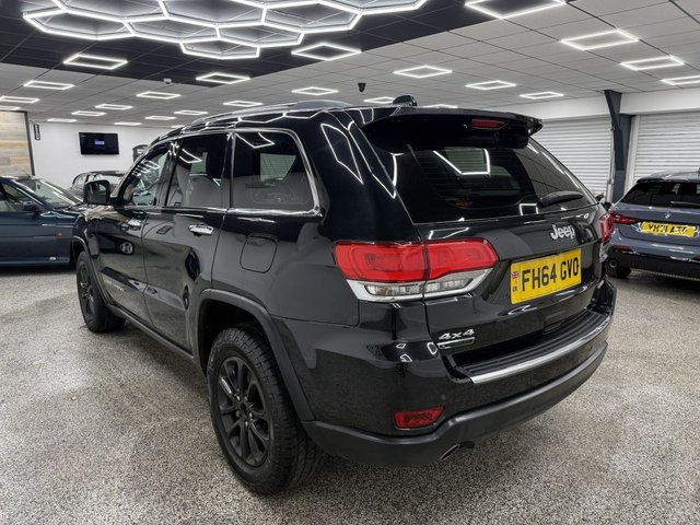 View our JEEP GRAND CHEROKEE