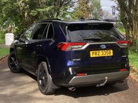 USED 2019 TOYOTA RAV4 2.5 VVT-h Dynamic SUV 5dr Petrol Hybrid CVT Euro 6 (s/s) (218 ps) *FULL SERVICE HISTORY* PAN ROOF-HEATED SEATS-REVERSING CAM