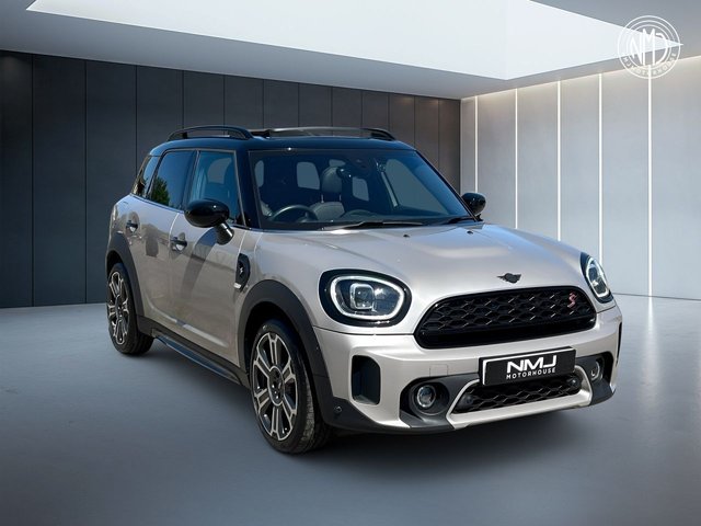 View our MINI COUNTRYMAN
