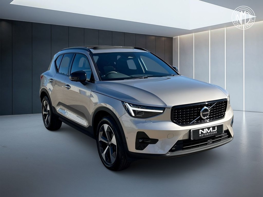 USED 2023 23 VOLVO XC40 2.0 B3 MHEV Ultimate SUV 5dr Petrol Hybrid DCT Auto Euro 6 (s/s) (163 ps) SUV
