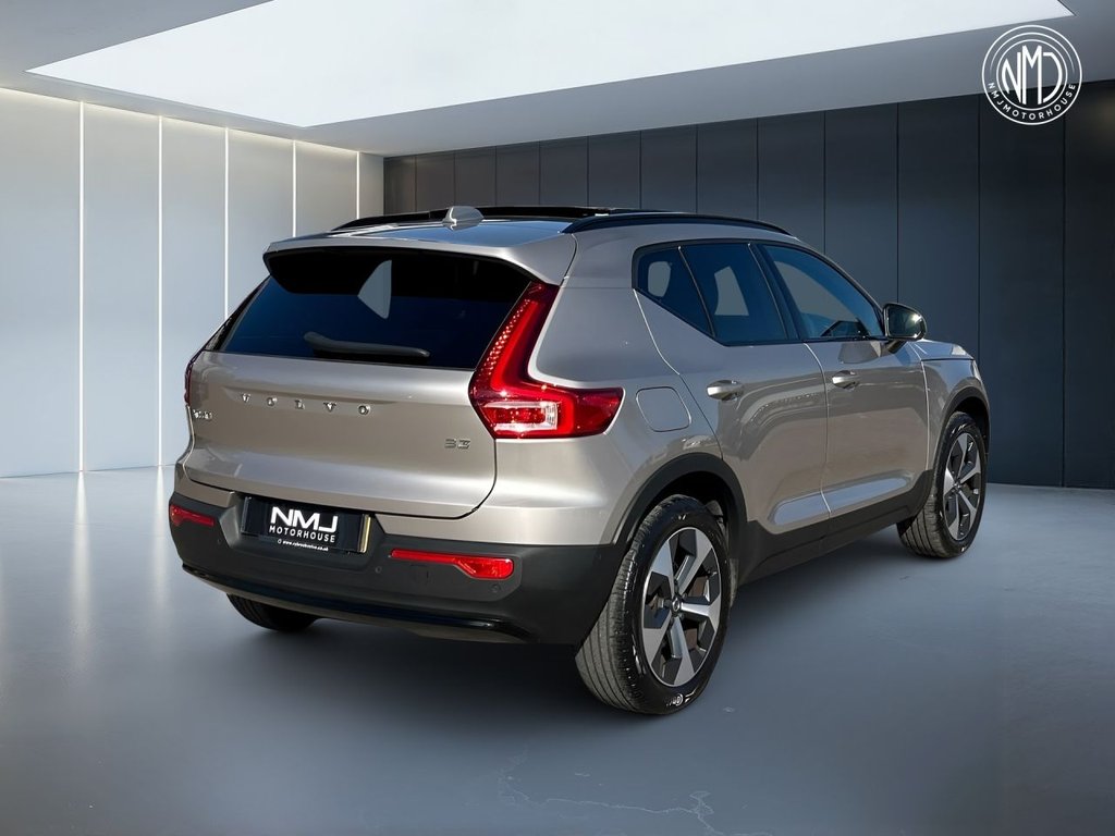 USED 2023 23 VOLVO XC40 2.0 B3 MHEV Ultimate SUV 5dr Petrol Hybrid DCT Auto Euro 6 (s/s) (163 ps) SUV
