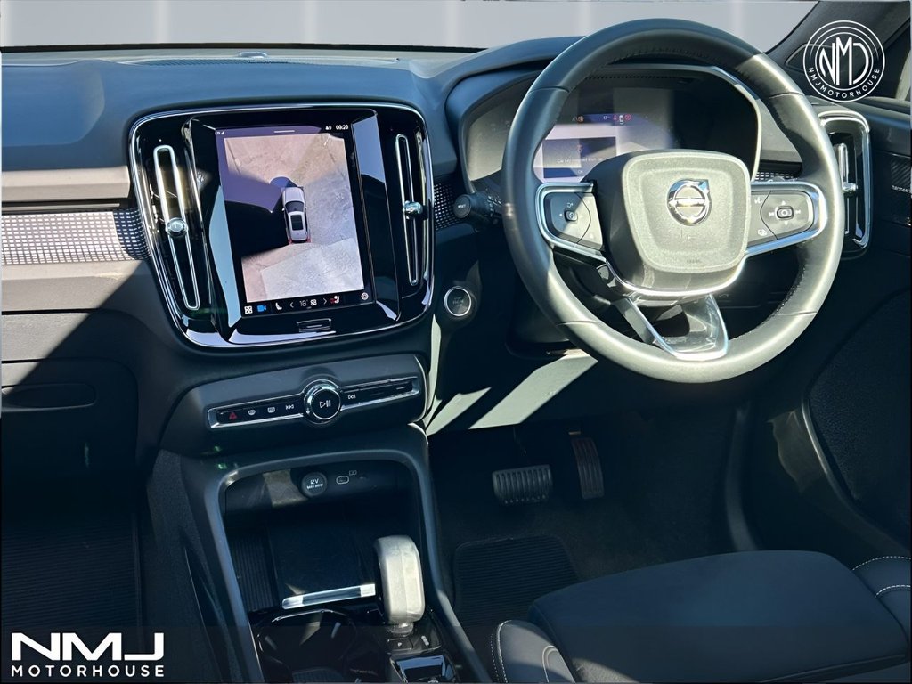 USED 2023 23 VOLVO XC40 2.0 B3 MHEV Ultimate SUV 5dr Petrol Hybrid DCT Auto Euro 6 (s/s) (163 ps) SUV