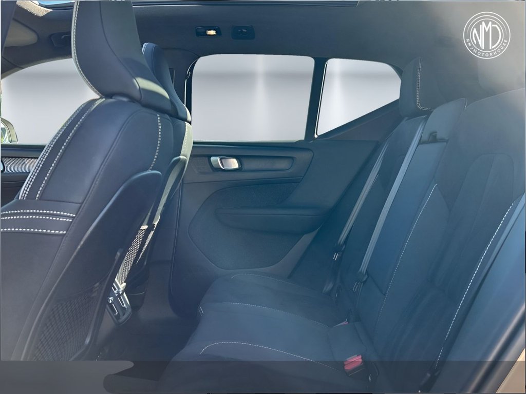 USED 2023 23 VOLVO XC40 2.0 B3 MHEV Ultimate SUV 5dr Petrol Hybrid DCT Auto Euro 6 (s/s) (163 ps) SUV