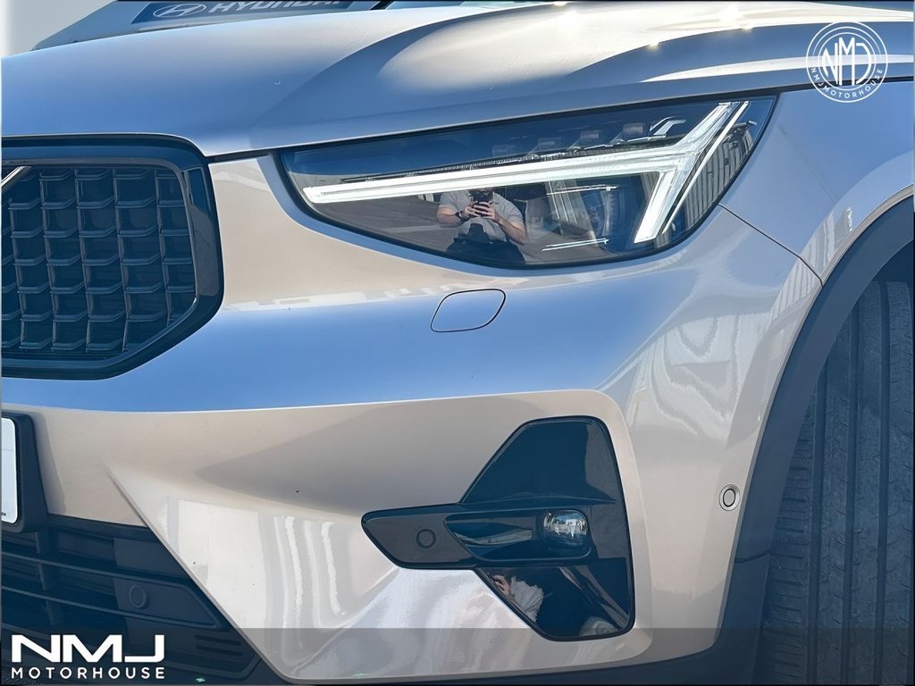 USED 2023 23 VOLVO XC40 2.0 B3 MHEV Ultimate SUV 5dr Petrol Hybrid DCT Auto Euro 6 (s/s) (163 ps) SUV