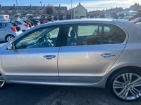 USED 2013 63 SKODA SUPERB 2.0 TDI Elegance Hatchback 5dr Diesel DSG Euro 5 (s/s) (170 ps) 