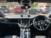 USED 2015 PORSCHE MACAN 3.6T V6 Turbo SUV 5dr Petrol PDK 4WD Euro 6 (s/s) (400 ps) Porsche Warranty Jan 2027 - Pan Roof - Sports Exhaust - 21"Turbo Wheels - Seats - Heated Front and Rear