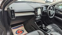 USED 2022 22 VOLVO XC40 1.5 T3 Inscription SUV 5dr Petrol Auto Euro 6 (s/s) (163 ps) *** REVERSE CAMERA - SAT NAV - LEATHER SEATS ***