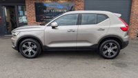 USED 2022 22 VOLVO XC40 1.5 T3 Inscription SUV 5dr Petrol Auto Euro 6 (s/s) (163 ps) *** REVERSE CAMERA - SAT NAV - LEATHER SEATS ***
