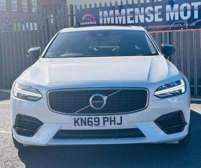 View our VOLVO S90