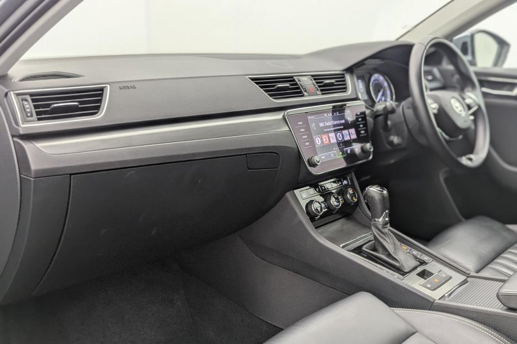USED 2020 70 SKODA SUPERB 1.4 TSI iV 13kWh SE L Estate 5dr Petrol Plug-in Hybrid DSG Euro 6 (s/s) (218 ps) Car Play, Sat Nav, Keyless