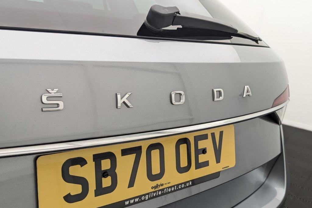 USED 2020 70 SKODA SUPERB 1.4 TSI iV 13kWh SE L Estate 5dr Petrol Plug-in Hybrid DSG Euro 6 (s/s) (218 ps) Car Play, Sat Nav, Keyless