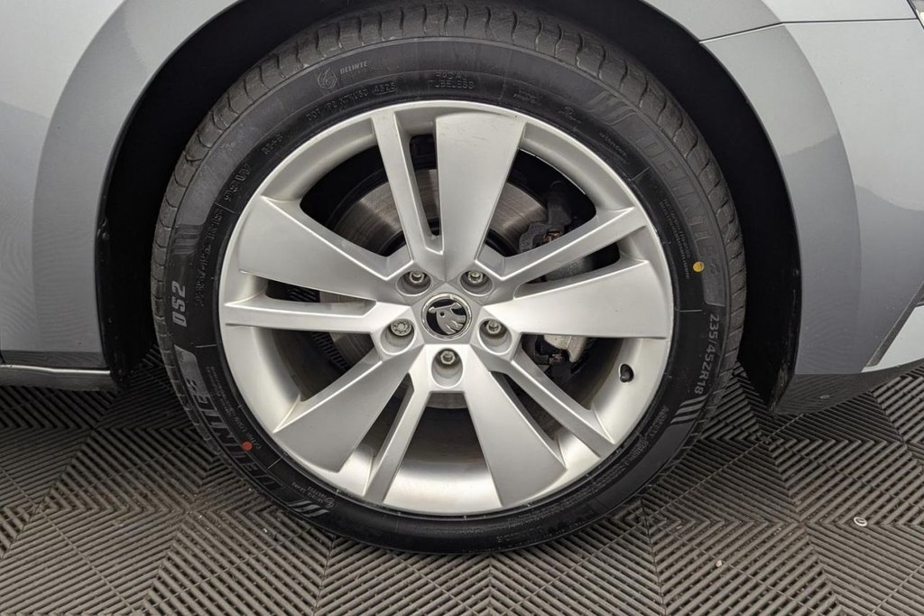 USED 2020 70 SKODA SUPERB 1.4 TSI iV 13kWh SE L Estate 5dr Petrol Plug-in Hybrid DSG Euro 6 (s/s) (218 ps) Car Play, Sat Nav, Keyless