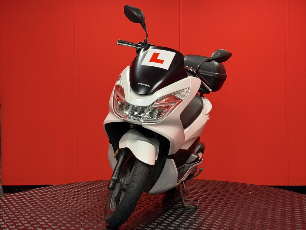USED 2017 17 HONDA PCX125 TRADE BIKES AT TRADE PRICES 