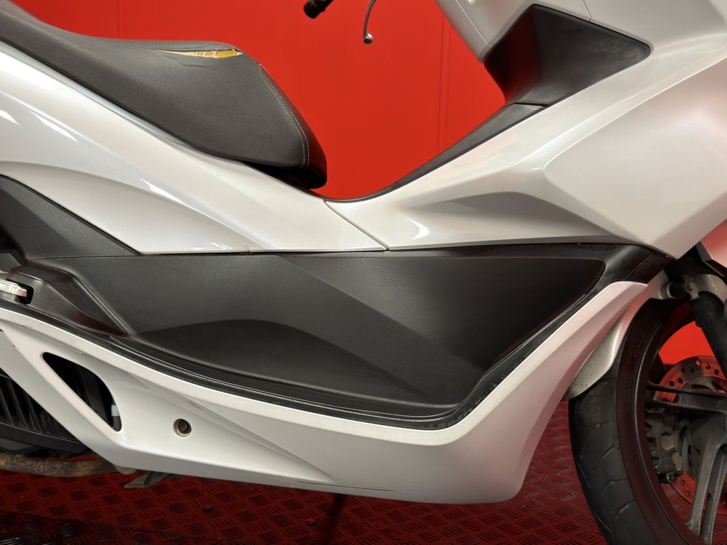 USED 2017 17 HONDA PCX125 TRADE BIKES AT TRADE PRICES 