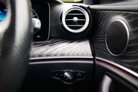 USED 2020 70 MERCEDES-BENZ E-CLASS 2.0 E300de 13.5kWh AMG Line Saloon 4dr Diesel Plug-in Hybrid G-Tronic+ Euro 6 (s/s) (306 ps) HIGH TECH SILVER METALLIC PAINTWORK + VIRTUAL DASH + REAR CAMERA + CARPLAY