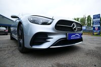 USED 2020 70 MERCEDES-BENZ E-CLASS 2.0 E300de 13.5kWh AMG Line Saloon 4dr Diesel Plug-in Hybrid G-Tronic+ Euro 6 (s/s) (306 ps) HIGH TECH SILVER METALLIC PAINTWORK + VIRTUAL DASH + REAR CAMERA + CARPLAY