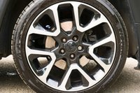 USED 2019 69 JEEP COMPASS 1.4T MultiAirII Limited SUV 5dr Petrol Manual Euro 6 (s/s) (140 ps) MINIMAL GREY METALLIC PAINTWORK + SUNROOF + REAR CAMERA + BEATS AUDIO