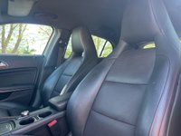 USED 2017 67 MERCEDES-BENZ GLA220 2.1 GLA220d AMG Line (Premium) SUV 5dr Diesel 7G-DCT 4MATIC Euro 6 (s/s) (177 ps) CAR FINANCE SPECIALIST, NON-FINANCE DEALS ALSO WELCOMED