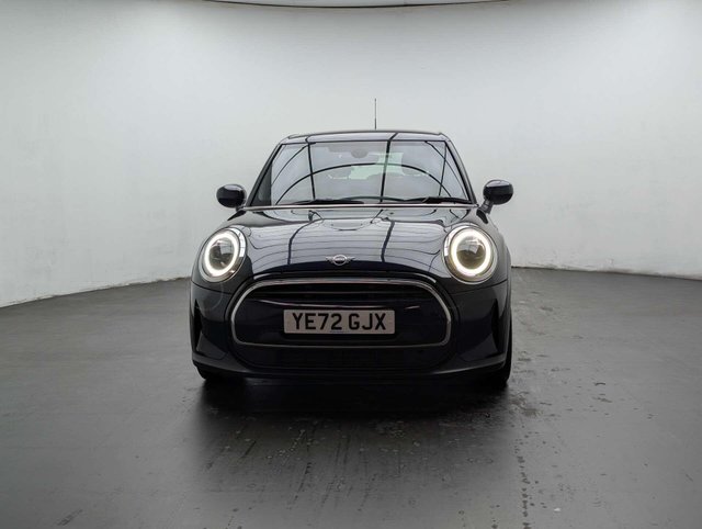 USED 2022 72 MINI HATCH 1.5 Cooper Exclusive Auto 5dr CLICK+COLLECT / HOME DELIVERY