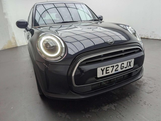 USED 2022 72 MINI HATCH 1.5 Cooper Exclusive Auto 5dr CLICK+COLLECT / HOME DELIVERY