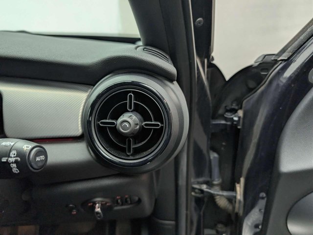 USED 2022 72 MINI HATCH 1.5 Cooper Exclusive Auto 5dr CLICK+COLLECT / HOME DELIVERY