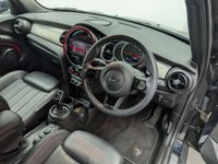 USED 2022 72 MINI HATCH 1.5 Cooper Exclusive Auto 5dr CLICK+COLLECT / HOME DELIVERY
