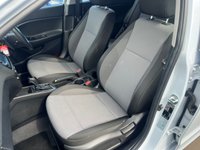 USED 2019 69 HYUNDAI I20 1.0 T-GDi SE Hatchback 5dr Petrol DCT Euro 6 (s/s) (100 ps) REAR SENSORS+ DAYTIME RUNNING LIGHTS+ PRIVACY GLASS+ CRUISE CONTROL+ TRACTION CONTROL+ LANE KEEPING ASSIST+ AUTO HEADLIGHTS+ CLIMATE CONTROL+ DA+ USB+ START/STOP+ ISOFIX+