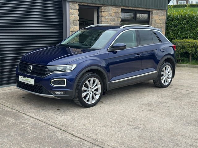 View our VOLKSWAGEN T-ROC
