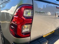 USED 2021 71 TOYOTA HILUX 2.8 D-4D Invincible Pickup Double Cab 4dr Diesel Auto 4WD Euro 6 (s/s) (204 ps) FANTASTIC VALUE-NATIONWIDE DELIVERY