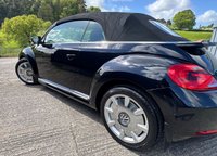 USED 2015 64 VOLKSWAGEN BEETLE 1.6 TDI BlueMotion Tech Design Cabriolet 2dr Diesel Manual Euro 5 (s/s) (105 ps) ***APPLE CARPLAY, 18" ALLOYS, 7 SERVICES *** FINANCE AVAILABLE FROM 9.9% APR ***