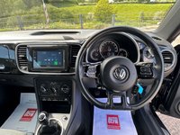 USED 2015 64 VOLKSWAGEN BEETLE 1.6 TDI BlueMotion Tech Design Cabriolet 2dr Diesel Manual Euro 5 (s/s) (105 ps) ***APPLE CARPLAY, 18" ALLOYS, 7 SERVICES *** FINANCE AVAILABLE FROM 9.9% APR ***