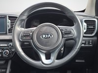 USED 2017 17 KIA SPORTAGE 1.7 CRDi 3 SUV 5dr Diesel DCT Euro 6 (s/s) (139 bhp) Sunroof, Heated Seats