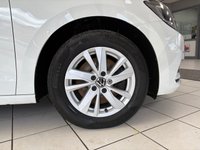 USED 2021 70 VOLKSWAGEN TOURAN 1.5 TSI EVO SE Family MPV 5dr Petrol Manual Euro 6 (s/s) (150 ps) PURE WHITE / BLACK LASANO CLOTH TRIM / PANORAMIC GLASS SUNROOF / DUAL ZONE CLIMATE / ELECTRIC WINDOWS / MIRRORS / AUTO LIGHTS / FRONT ASSIST / ADAPTIVE CRUISE / SATNAV / DAB FM TUNER / USB / BLUETOOTH / FRONT AND REAR PARKING SENSORS / PRIVACY GLASS / 16" ALLOY WHEELS / SERVICE HISTORY