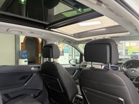 USED 2021 70 VOLKSWAGEN TOURAN 1.5 TSI EVO SE Family MPV 5dr Petrol Manual Euro 6 (s/s) (150 ps) PURE WHITE / BLACK LASANO CLOTH TRIM / PANORAMIC GLASS SUNROOF / DUAL ZONE CLIMATE / ELECTRIC WINDOWS / MIRRORS / AUTO LIGHTS / FRONT ASSIST / ADAPTIVE CRUISE / SATNAV / DAB FM TUNER / USB / BLUETOOTH / FRONT AND REAR PARKING SENSORS / PRIVACY GLASS / 16" ALLOY WHEELS / SERVICE HISTORY