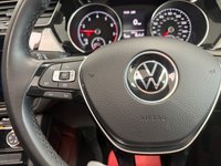 USED 2021 70 VOLKSWAGEN TOURAN 1.5 TSI EVO SE Family MPV 5dr Petrol Manual Euro 6 (s/s) (150 ps) PURE WHITE / BLACK LASANO CLOTH TRIM / PANORAMIC GLASS SUNROOF / DUAL ZONE CLIMATE / ELECTRIC WINDOWS / MIRRORS / AUTO LIGHTS / FRONT ASSIST / ADAPTIVE CRUISE / SATNAV / DAB FM TUNER / USB / BLUETOOTH / FRONT AND REAR PARKING SENSORS / PRIVACY GLASS / 16" ALLOY WHEELS / SERVICE HISTORY