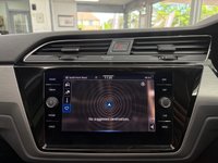 USED 2021 70 VOLKSWAGEN TOURAN 1.5 TSI EVO SE Family MPV 5dr Petrol Manual Euro 6 (s/s) (150 ps) PURE WHITE / BLACK LASANO CLOTH TRIM / PANORAMIC GLASS SUNROOF / DUAL ZONE CLIMATE / ELECTRIC WINDOWS / MIRRORS / AUTO LIGHTS / FRONT ASSIST / ADAPTIVE CRUISE / SATNAV / DAB FM TUNER / USB / BLUETOOTH / FRONT AND REAR PARKING SENSORS / PRIVACY GLASS / 16" ALLOY WHEELS / SERVICE HISTORY