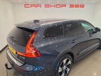 USED 2019 19 VOLVO V60 CROSS COUNTRY 2.0 D4 Plus Estate 5dr Diesel Auto AWD Euro 6 (s/s) (190 ps) 