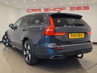 USED 2019 19 VOLVO V60 CROSS COUNTRY 2.0 D4 Plus Estate 5dr Diesel Auto AWD Euro 6 (s/s) (190 ps) 