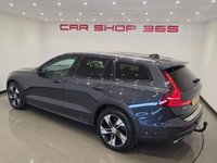 USED 2019 19 VOLVO V60 CROSS COUNTRY 2.0 D4 Plus Estate 5dr Diesel Auto AWD Euro 6 (s/s) (190 ps) 